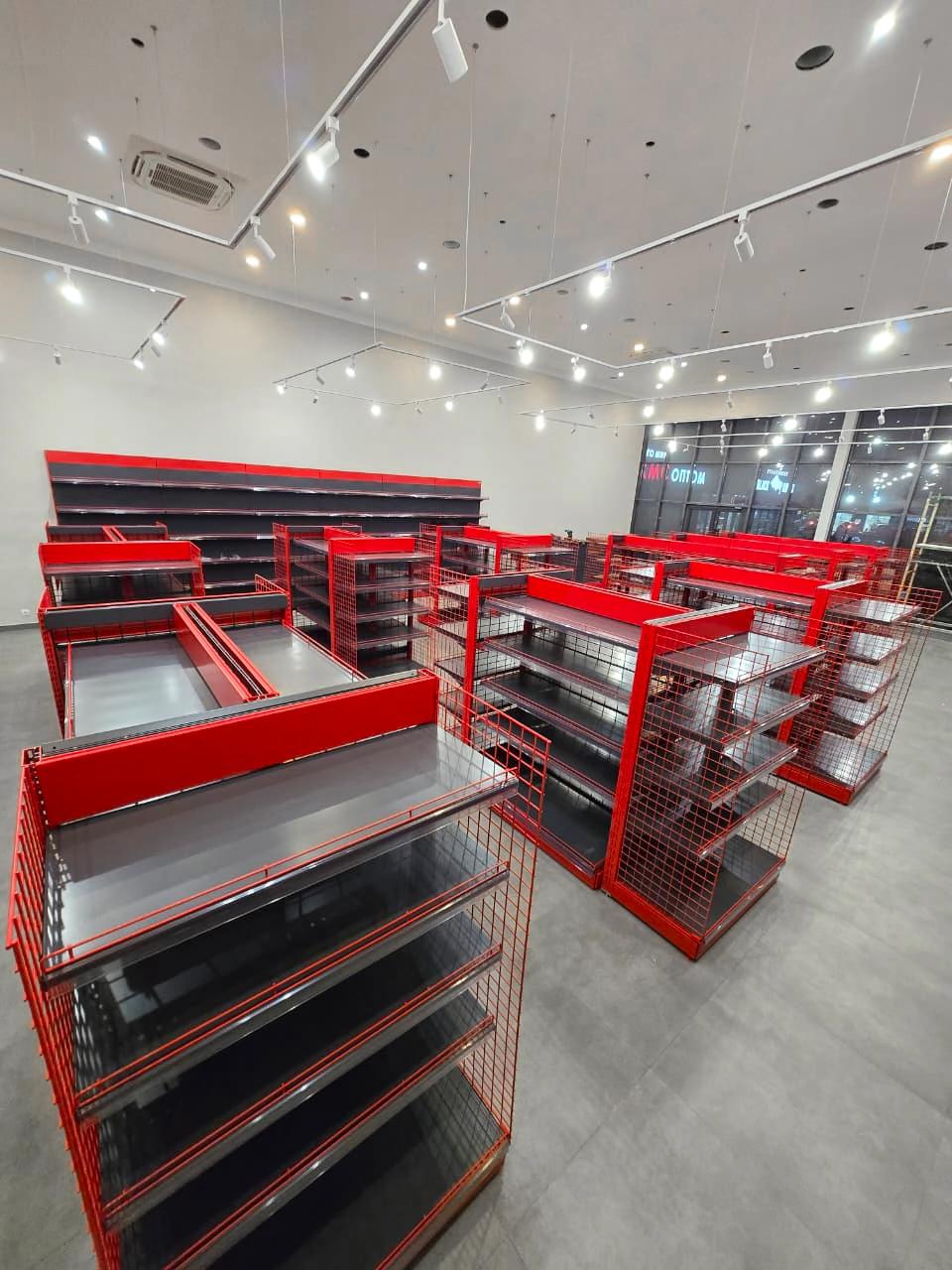 4RM Retail Shelving