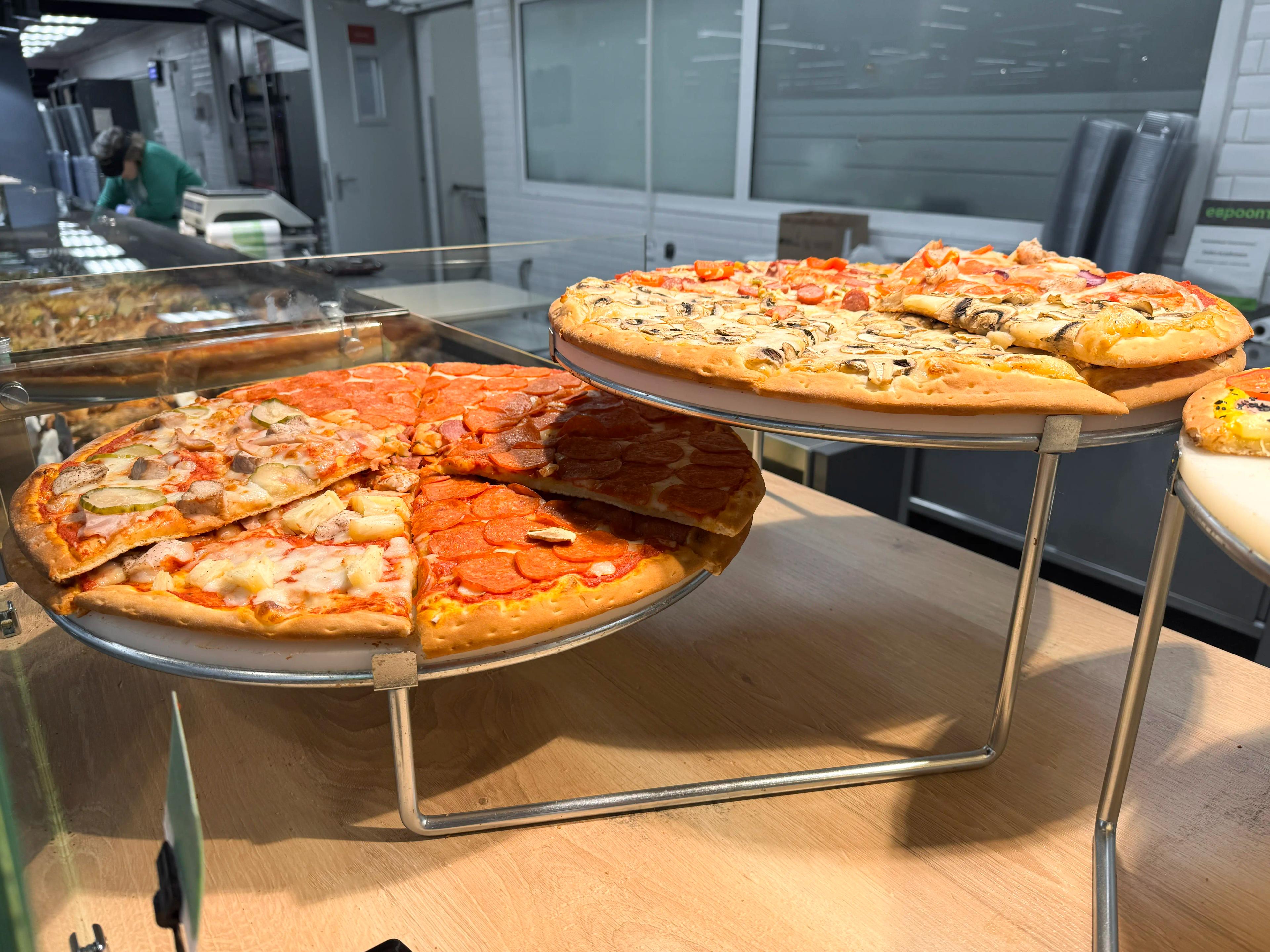 Pizza Displays